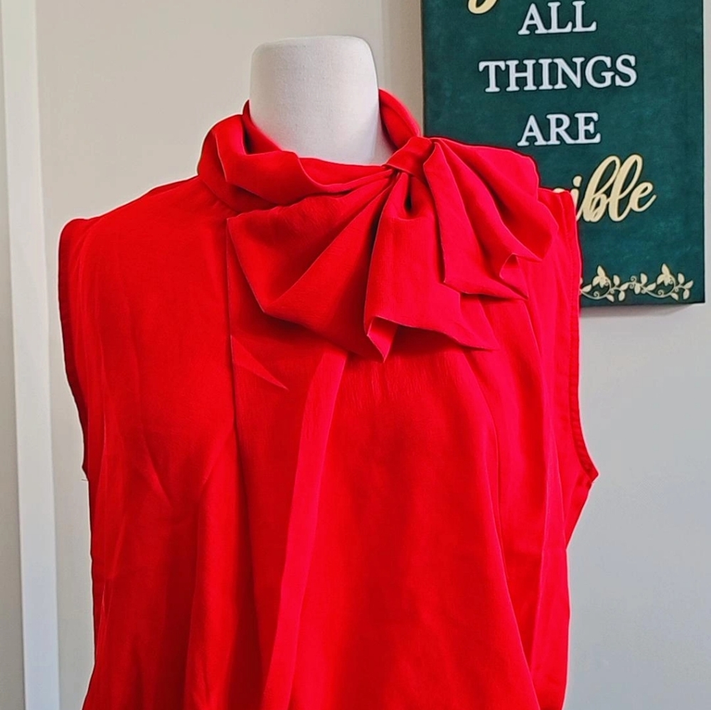 Gracia Bow Detail Top - Picture 5 of 5